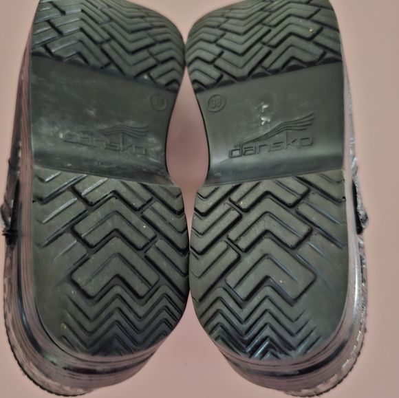 🔴Dansko Comfort Clogs (Black, 38) - Picture 8 of 10